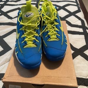 Brand new kids sneaker